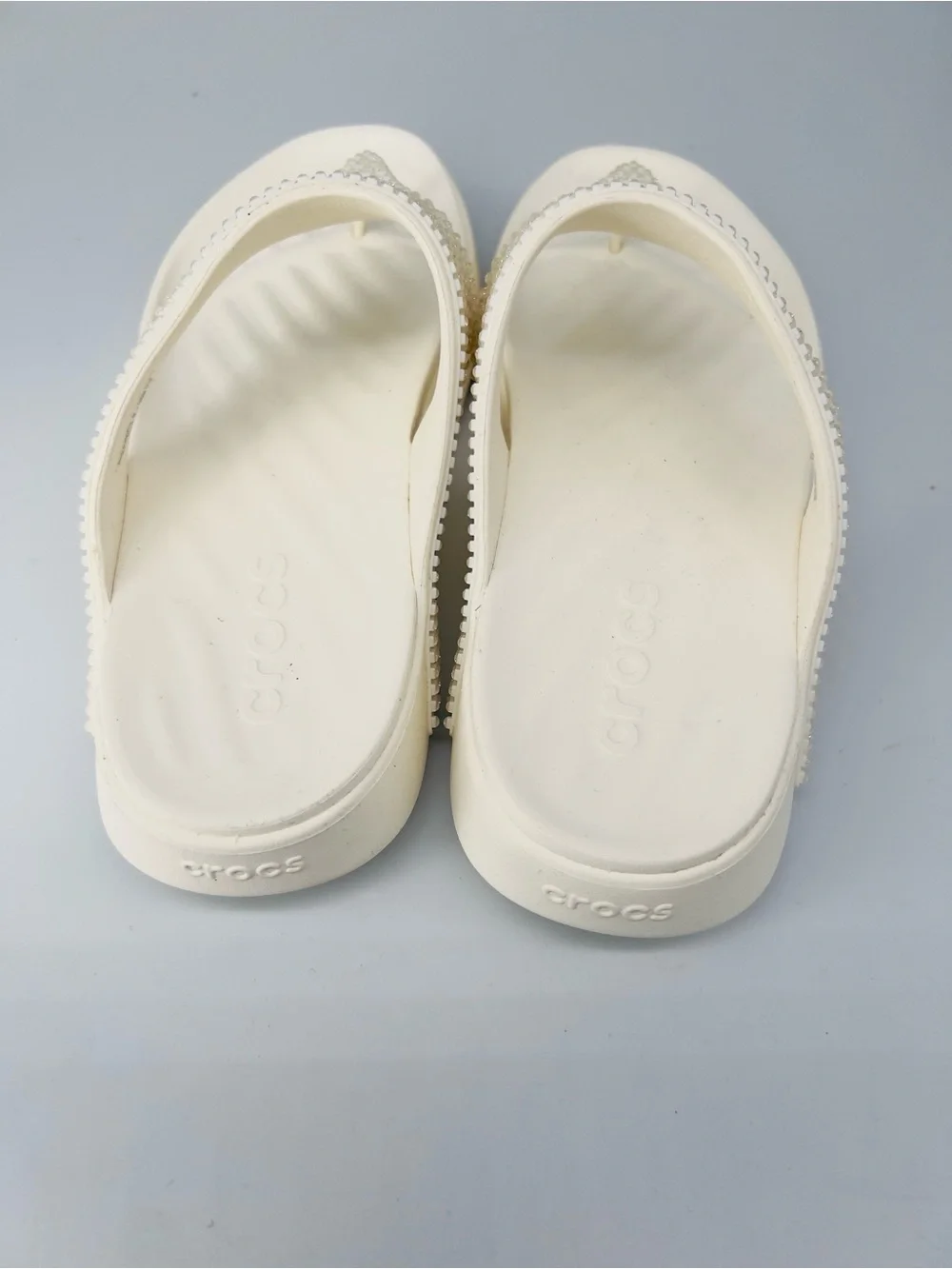 Crocs women’s getaway gems flip flops- chalk